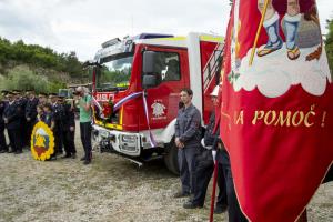 039 prevzem gasilskega vozila Foto atelje Postojna
